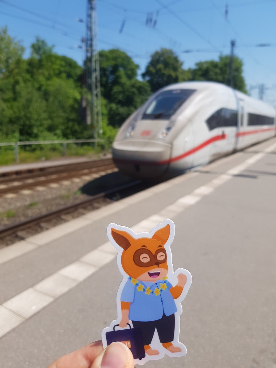 syself_com's tweet image. Our co-founder Janis is heading to the @scs_osballiance summit in Berlin🚆🧳
Excited to network and discuss Cluster Stacks - an open-source KaaS framework - now ready for use after a year of development. Stay tuned! 💻
#kubernetes #devops #clusterapi #clusterstacks #opensource