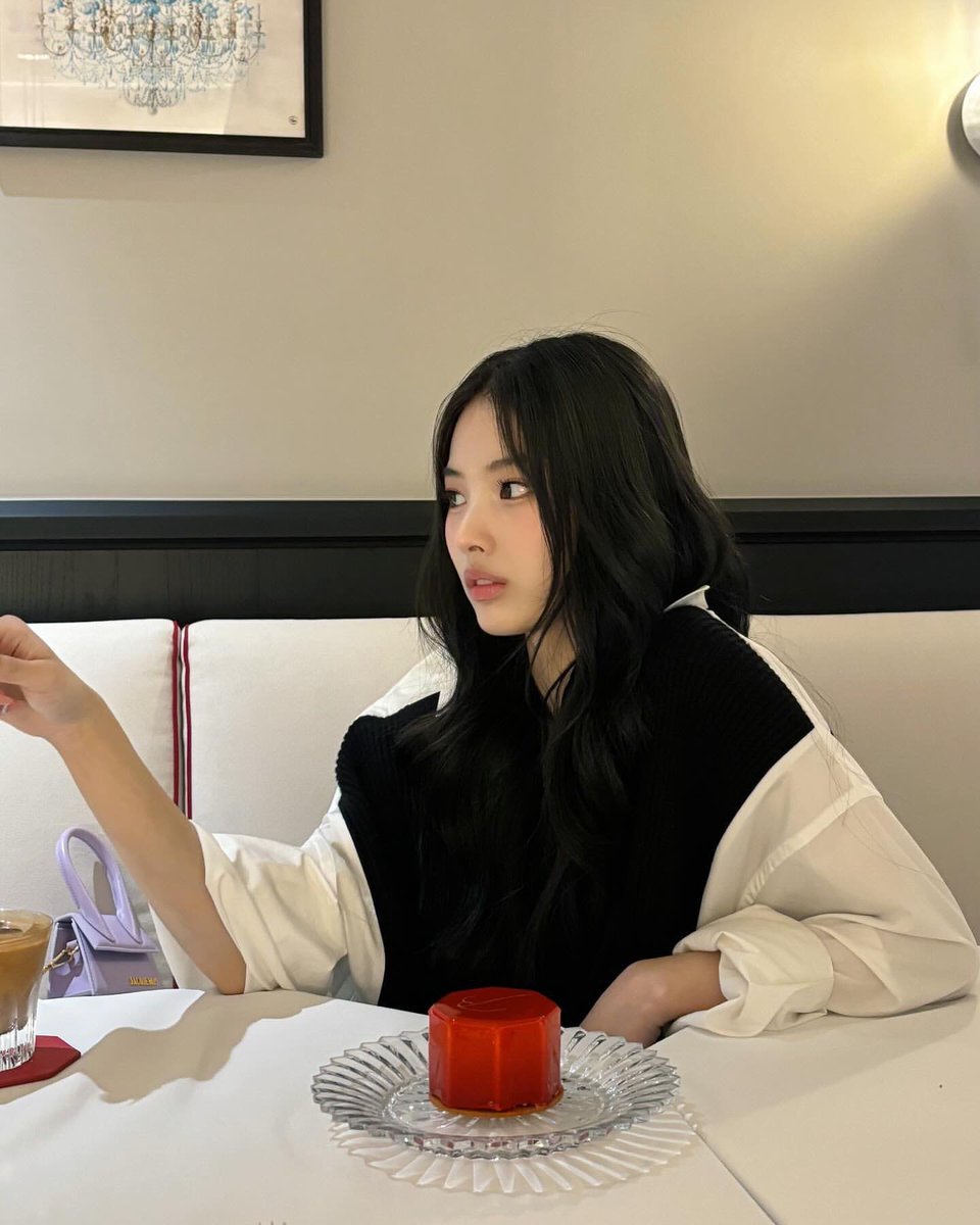 jinipics's tweet photo. #JINI instagram update https://t.co/YYSI1aJi3e