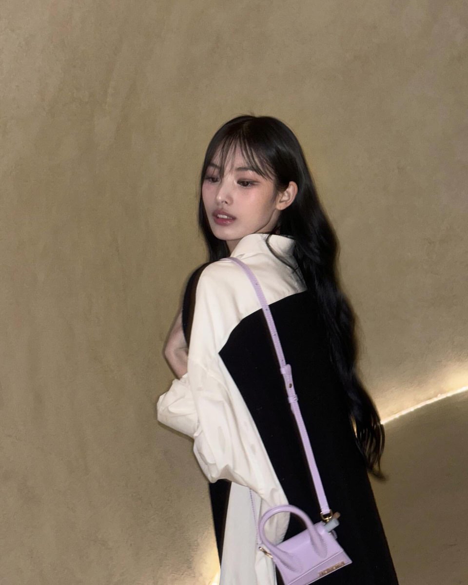 jinipics's tweet photo. #JINI instagram update https://t.co/YYSI1aJi3e