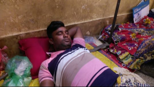 বেনাপোল সীমান্তে ভারতীয় বিএসএফ’র গুলিতে চোরাকারবারী আহত