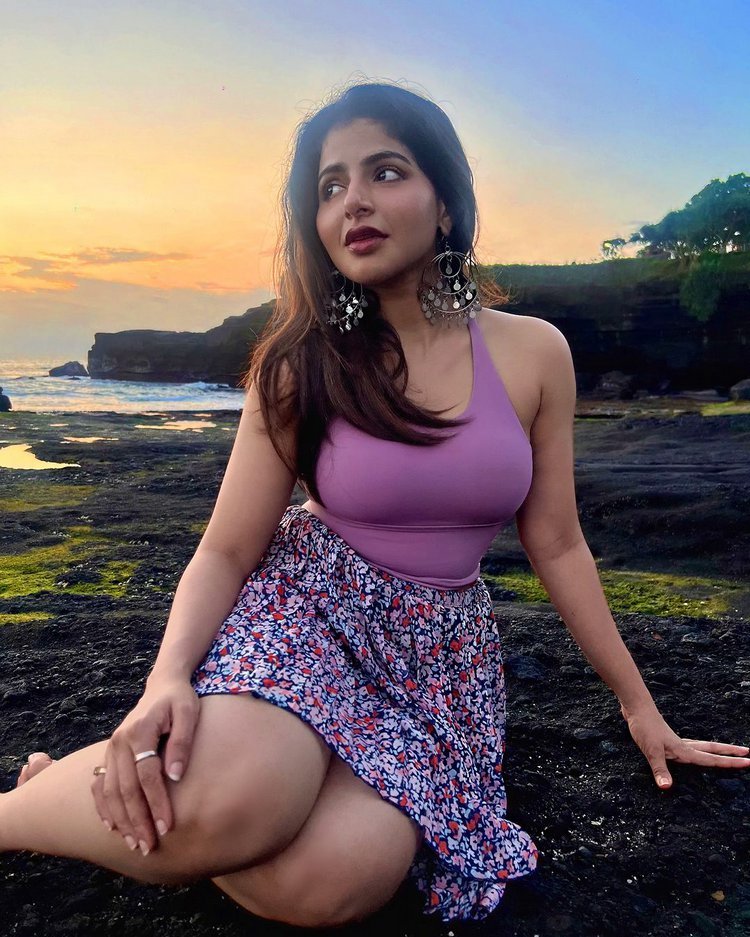 GNdWNO8XQAAopMq?format=jpg&name=medium