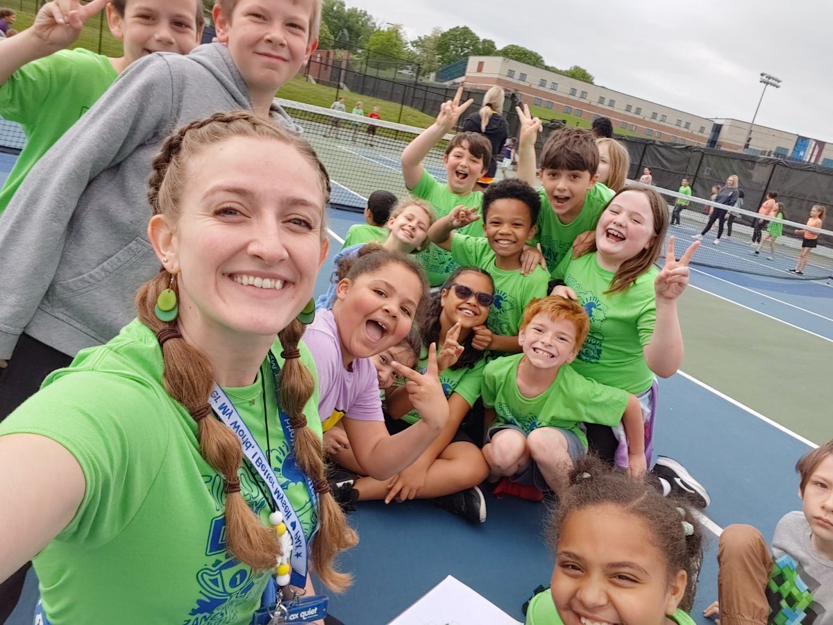 ElementaryZG's tweet photo. More awesome pics from our field day on Friday!! https://t.co/QoMkqRYDSn