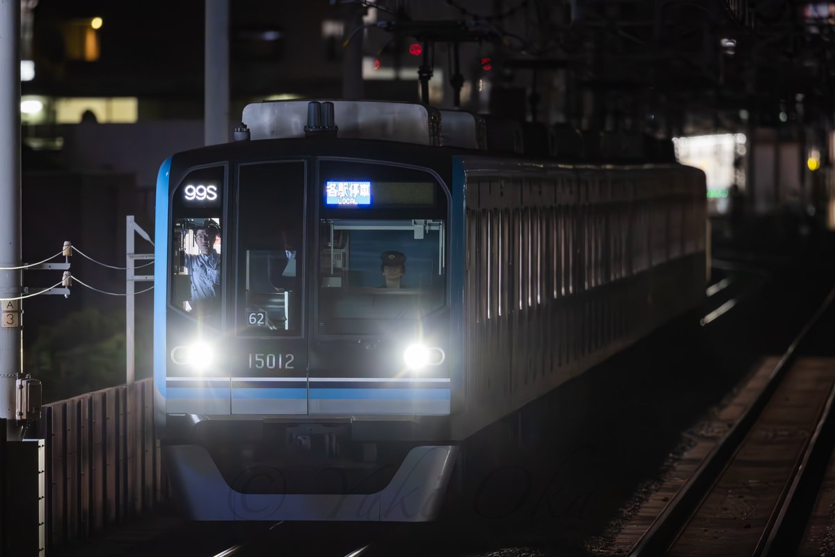 2024.05.12
東京メトロ東西線/西葛西駅
南砂町駅改良工事における線路切替工事

葛西駅〜西葛西駅間では、A線を単線区間として列車の運転が行われました。

このため、西葛西行きの列車は右側通行で運転され、通常は左側通行で運転される日本の鉄道において、とても珍しい光景となりました。