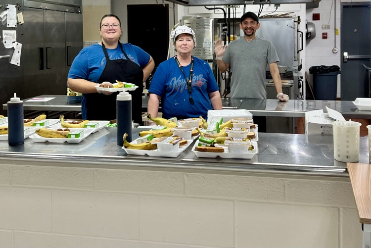 📣 Attention JH/HS students! Heads up: there won't be an order ahead option in the cafeteria this last week of school. Let's give a round of applause to our amazing kitchen crew for keeping us fed all year! 👏 #LivingtheLegacyFocusedontheFuture