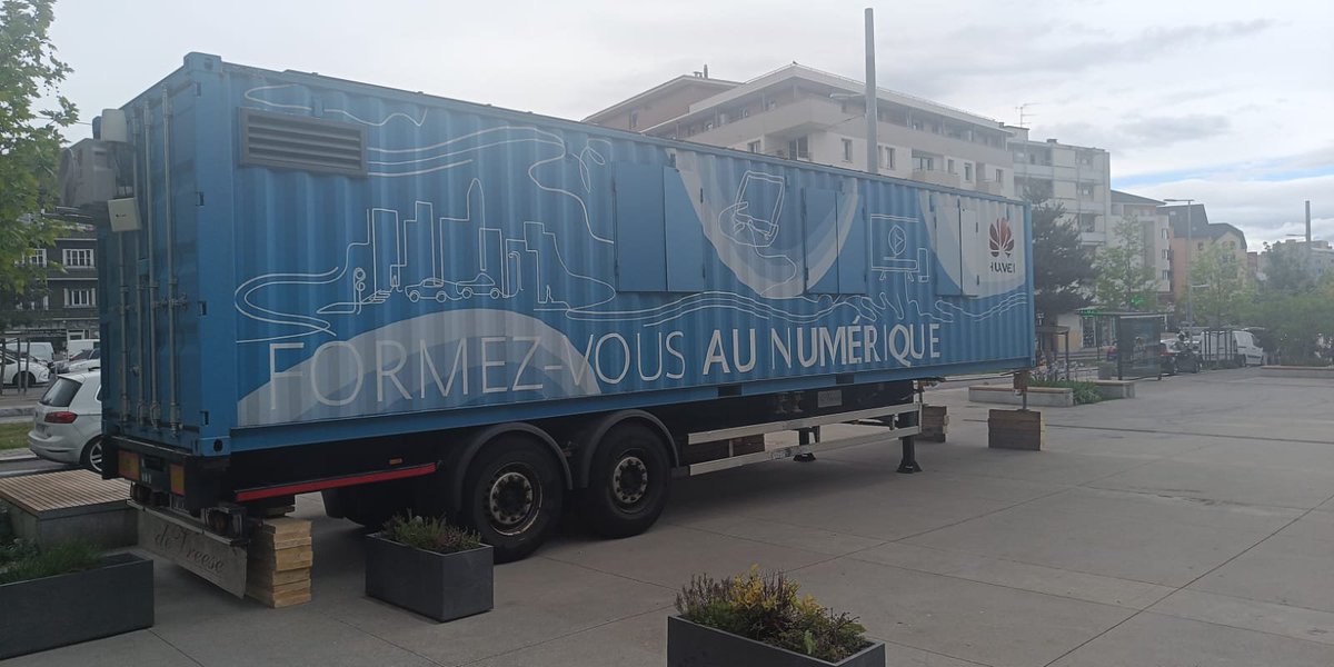 Notre DigiTruck a quitté ce matin la ville de Gaillard où il est resté 2 semaines. Ce sont 148 apprenants qui ont été accueillis par les équipes de @Konexio_eu et qui ont été formés au numérique.