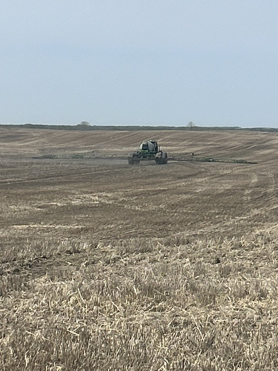 Enjoying to delegate and hiring people smarter than you is a double edged sword. My crew has more or less taken over seeding, and yesterday my 12 year old relegated me to water hauler…. #prouddad #proudboss #earlyretirement #farming #HGV #EOSlife