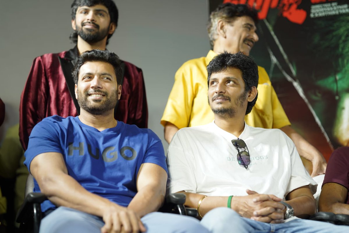 SSMusicTweet's tweet photo. Stalwarts from the industry graced the Audio Launch of #HitList that took place this morning.
#HitListAudioLaunch 💥
A @CSathyaOfficial Musical!
@realsarathkumar @kanvikraman #RKCelluloids @ksravikumardir @menongautham @thondankani @smruthi_venkat @Aishwaryadutta6 @Abinakshatra @RIAZtheboss @V4umedia_