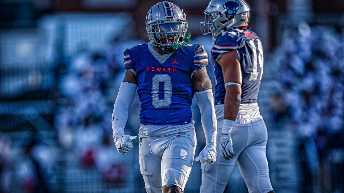 🔸#FCS Spotlight🔸 Howard DB Kenny Gallop Jr. (@_kgallop) -2024 Sr -6-1, 214 lbs -3x All-MEAC -2023 multi-time AA -2023 MEAC Defensive Player of the Year -2021: 75 tackles -2022: 93 tackles -2023: 72 tackles, 4 TFLs, 3 INT, 3 pass breakups 📸David Sierra/@HUBISONFOOTBALL