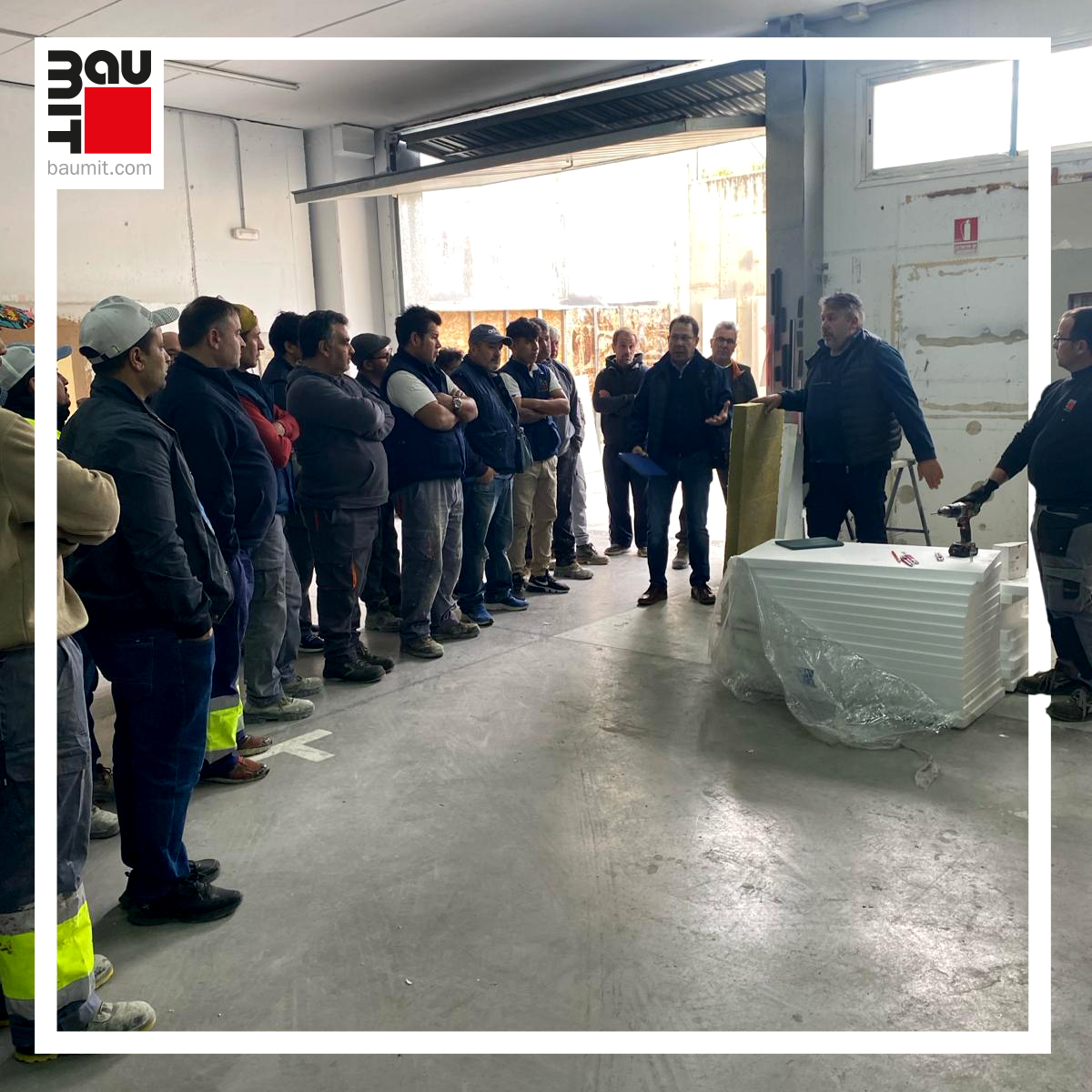 baumitspain's tweet photo. La #formación de los #aplicadores por nuestros #instructores y gestores de #proyecto es un requisito imprescindible para la ejecución correcta de los Sistemas #SATE #Baumit.
https://t.co/CCB7Dp1NbQ https://t.co/uS7y8XEuem