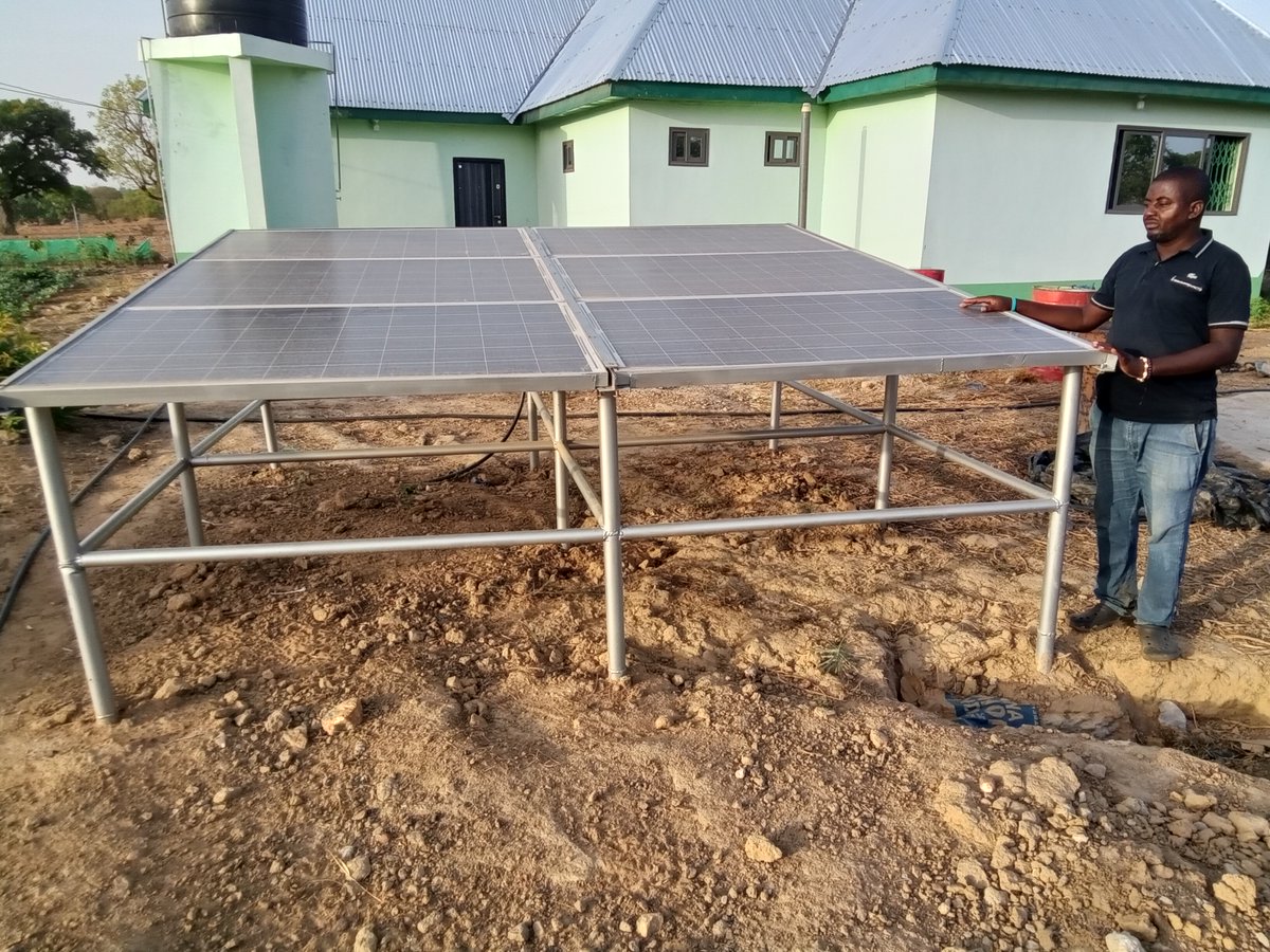 Let's talk about expanding agribusinesses in #Ghana🌱 @USAID supports entrepreneur Mark Akparibo & his @TeleBere to provide smallholder farmers with solar systems to pump water for irrigation of fields. This enables year-round farming, boosts income & food security #USAIDinGhana