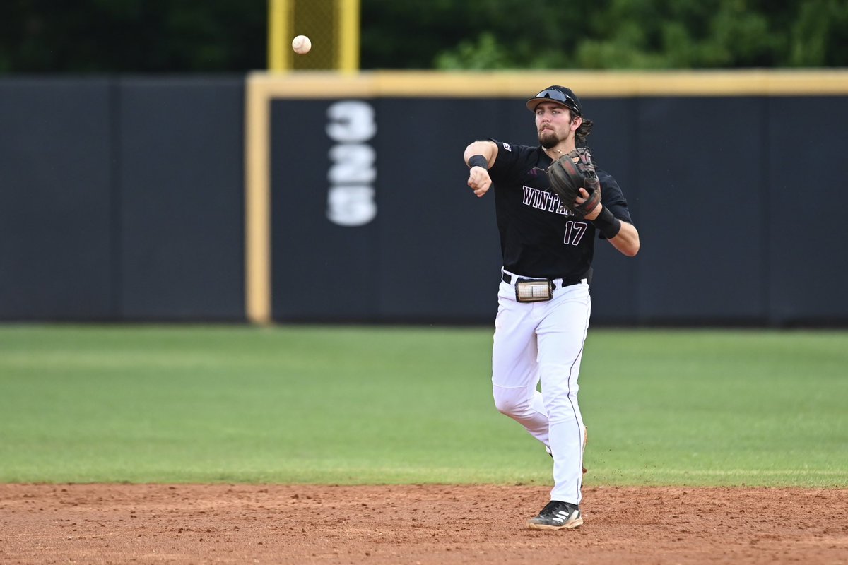 WinthropBSB's tweet image. 4️⃣ 5️⃣ 6️⃣

Infielders; Affholter, Wilson, and Ruocco, have led the way this month, hitting .338 with 5 HRs since May 1st. 

Each has a hit in all 5 conference games including 4 HRs and 2 2Bs this past weekend at High Point. 

#ROCKtheHILL | #Team44