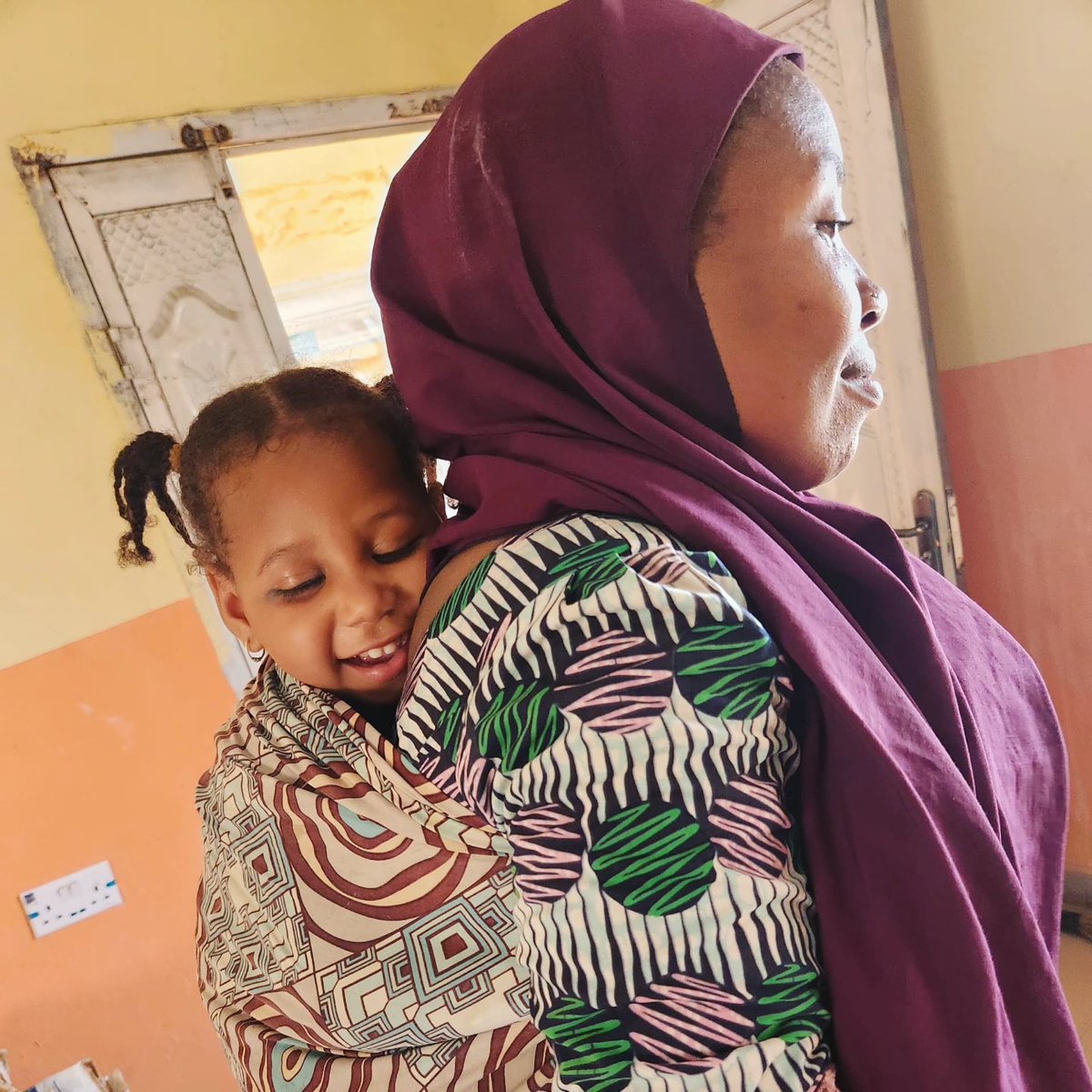 A recovering child is a healthy and  happy child! This is what we work for @ahsf_nigeria ! 💪

All thanks to the #WFP funded Targeted Supplementary Feeding Programme in Borno State, Nigeria.

#ahsfcares #treatingmam #tsfp #healthychildren