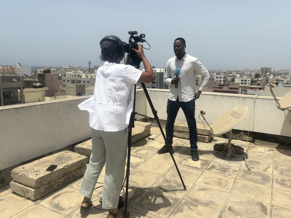 ⁦<a href="/qbataillon/">Quentin Bataillon</a>⁩ et voici notre équipe  à Dakar ⁦<a href="/SaraSakho/">sara sakho</a>⁩ ⁦⁦<a href="/NdaoEli/">Elimane Ndao</a>⁩  record d’audience pour la présidentielle au #Sénegal 🇸🇳 ⁦@JTAfrique⁩ ⁦<a href="/PaulinePaccard/">Pauline Paccard</a>⁩