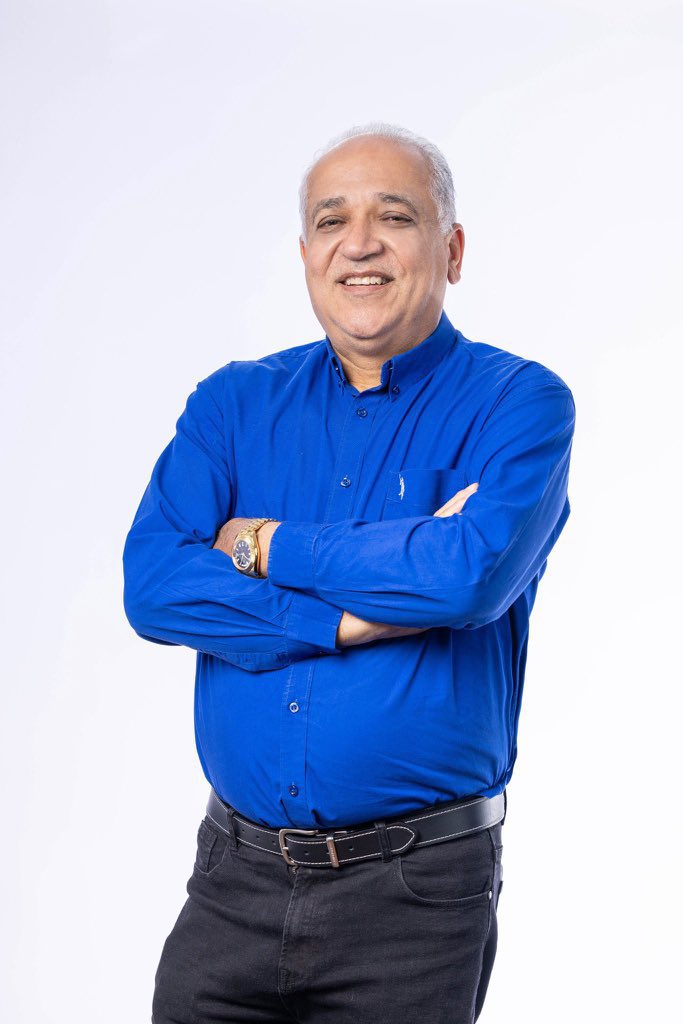 La política es sencilla, pero hay gente que la hace complicada, al partir de análisis errados. Así como alguien nos quiso hacer creer en campaña que 8 x 4 era 40; algunos medios del poder económico y político tradicional, nos quiere convencer de que 20 es igual a 36.