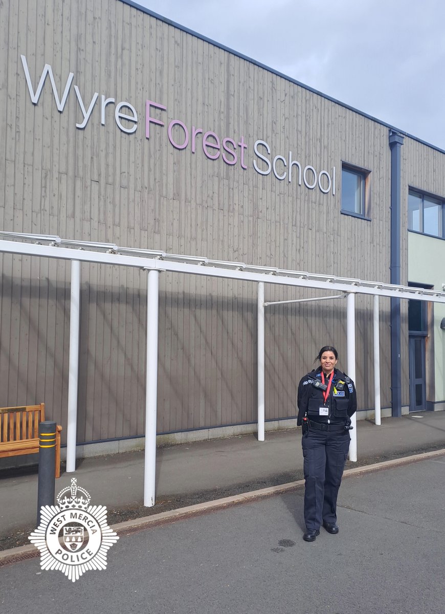 Earlier today PC Chelliah and PC Jones spent the morning at Wyre Forest School, Kidderminster talking to different groups of students about various ways to contact the police especially for those that may find it difficult to use a phone.