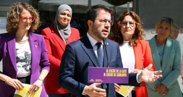 Moltes gràcies #president <a href="/perearagones/">Pere Aragonès i Garcia</a>,  per haver encapçalat el govern amb més avenços feministes de la Generalitat 
Les @ERCDonesVOcc al teu costat💜