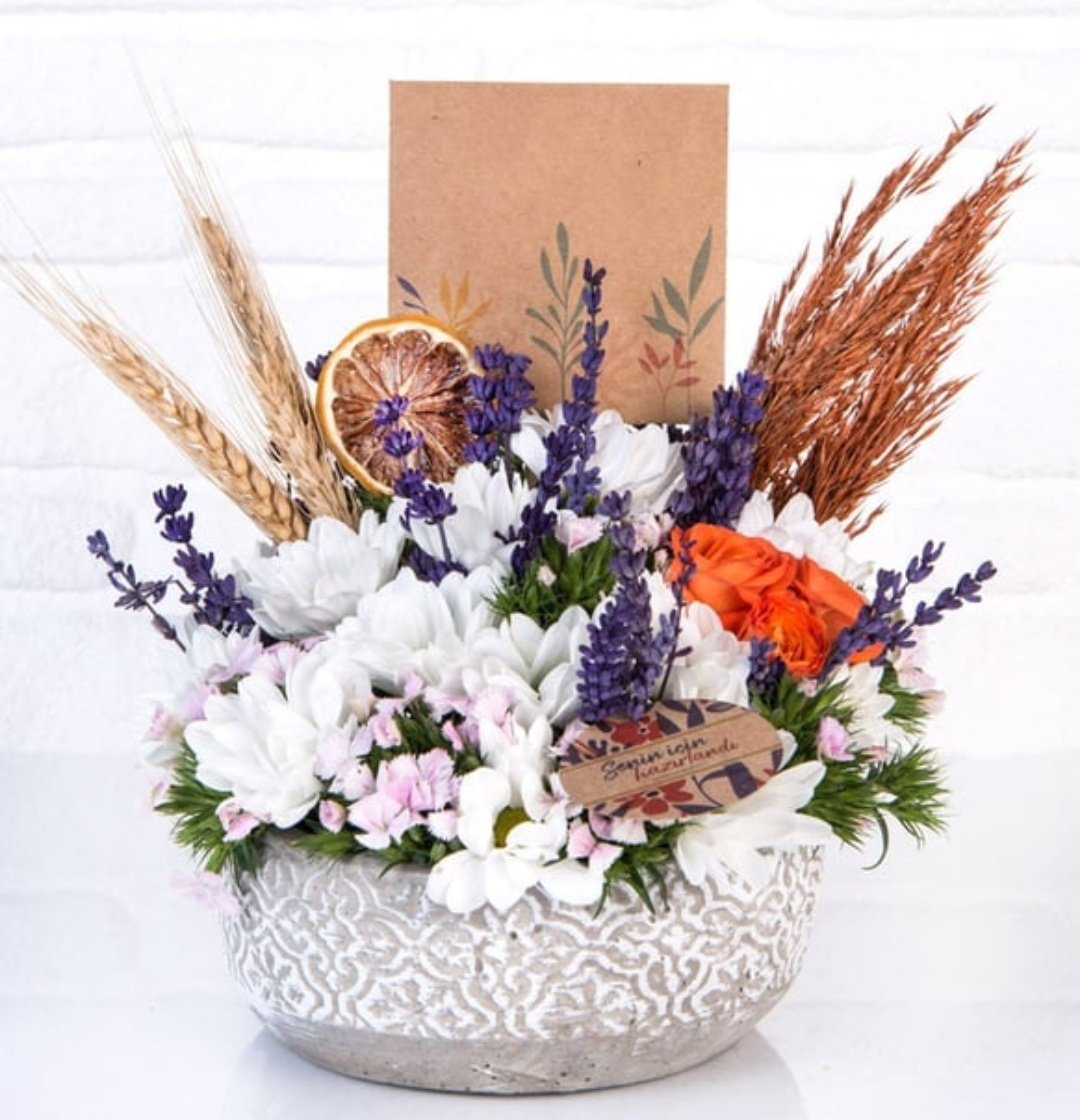 Dün 2 siparişim de birbirinden kötü halde sevdiklerime ulaştı teşekkürler <a href="/ciceksepeti/">Çiçeksepeti</a> bir daha tercih edilmemeniz gerektiğini bu şekilde gösterdiniz. Çevremde dün aynı durumu yaşayan birkaç kişi daha var böyle olacaksa hiç olmasın rezillik