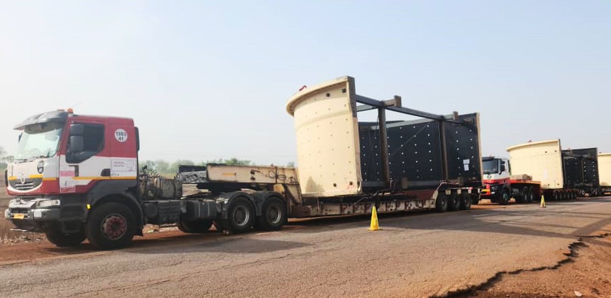 🚀 AGL Ghana's successful transport of SAG Mills to Kiaka Gold Mine in Burkina Faso! With meticulous coordination and teamwork, AGL Ghana seamlessly delivered four heavy-duty crushers, weighing 243 tons, to fuel the development of the Kiaka mine. 🏗️ #AGL #MiningDevelopment