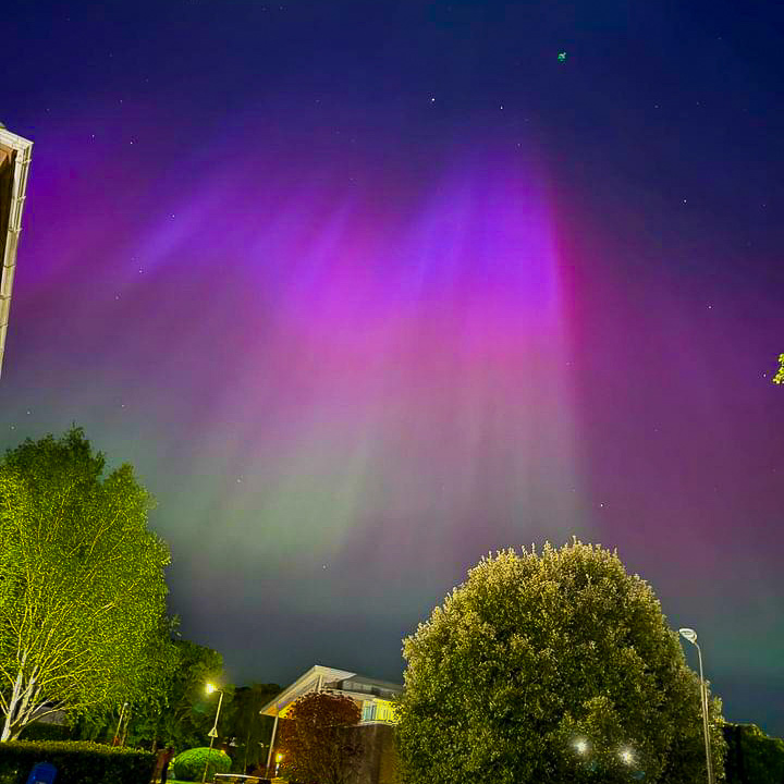 The Northern Lights made a rare appearance over our Edinburgh campus at the weekend. 🌟 #HeriotWattUni