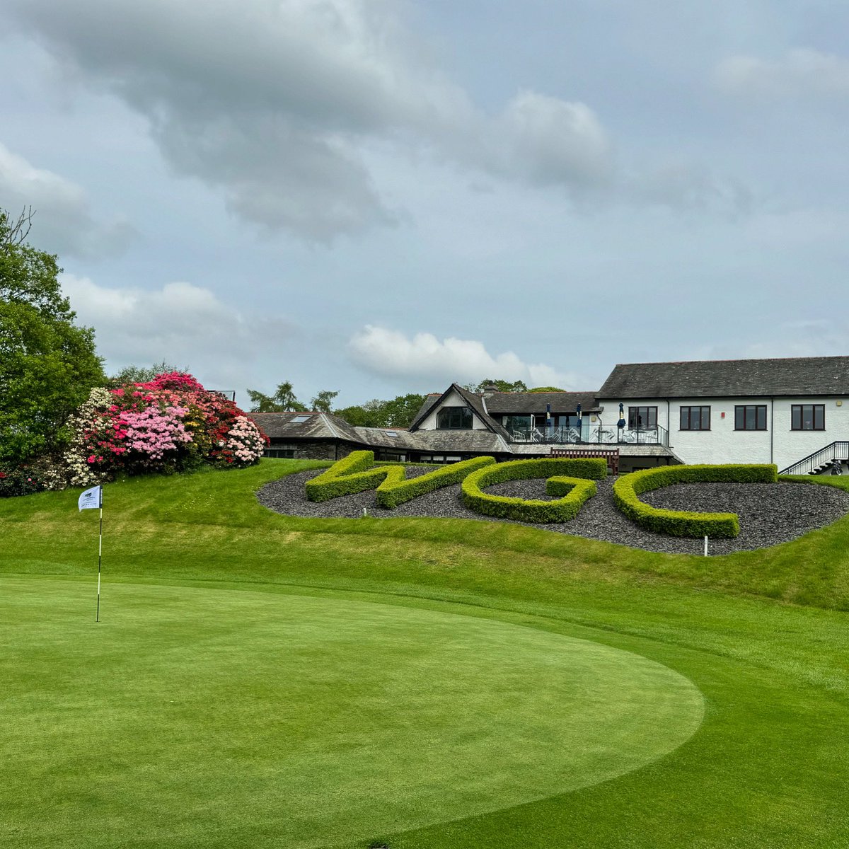 🙏 It’s been a joy to hear the positive feedback on the golf course recently. 
⛳️ Huge thanks and credit to the greenkeeping team 👍

#thankyou #golfcourse #greenkeeping #golfagronomy #golf #windermere #lakedistrict #clubhouse #feedback #lookinggood #creditwherecreditisdue