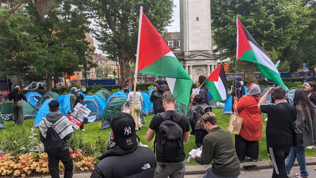 Respect and solidarity with Queen Mary's students who have just set up their protest encampment! These students won't be silenced! Disclose & Divest Now! #FreePalestine #StudentsProtest #StudentsForGaza  #EndIsraelsGenocide #IsraeliApartheid #GazaGenocide‌