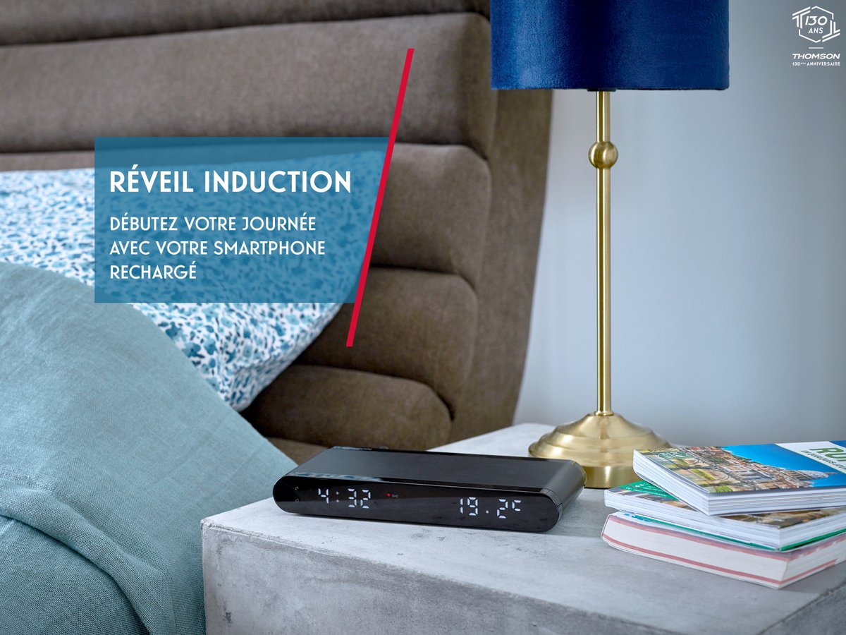 Le réveil CT550I #Thomson avec station de charge intégrée, vous permet de recharger votre smartphone compatible par induction ou via câble USB-C, pendant que vous dormez ! ⚡️📱😴 #ThomsonAudio #CT550I 👉 mythomson.com/fr_fr/audio-10…