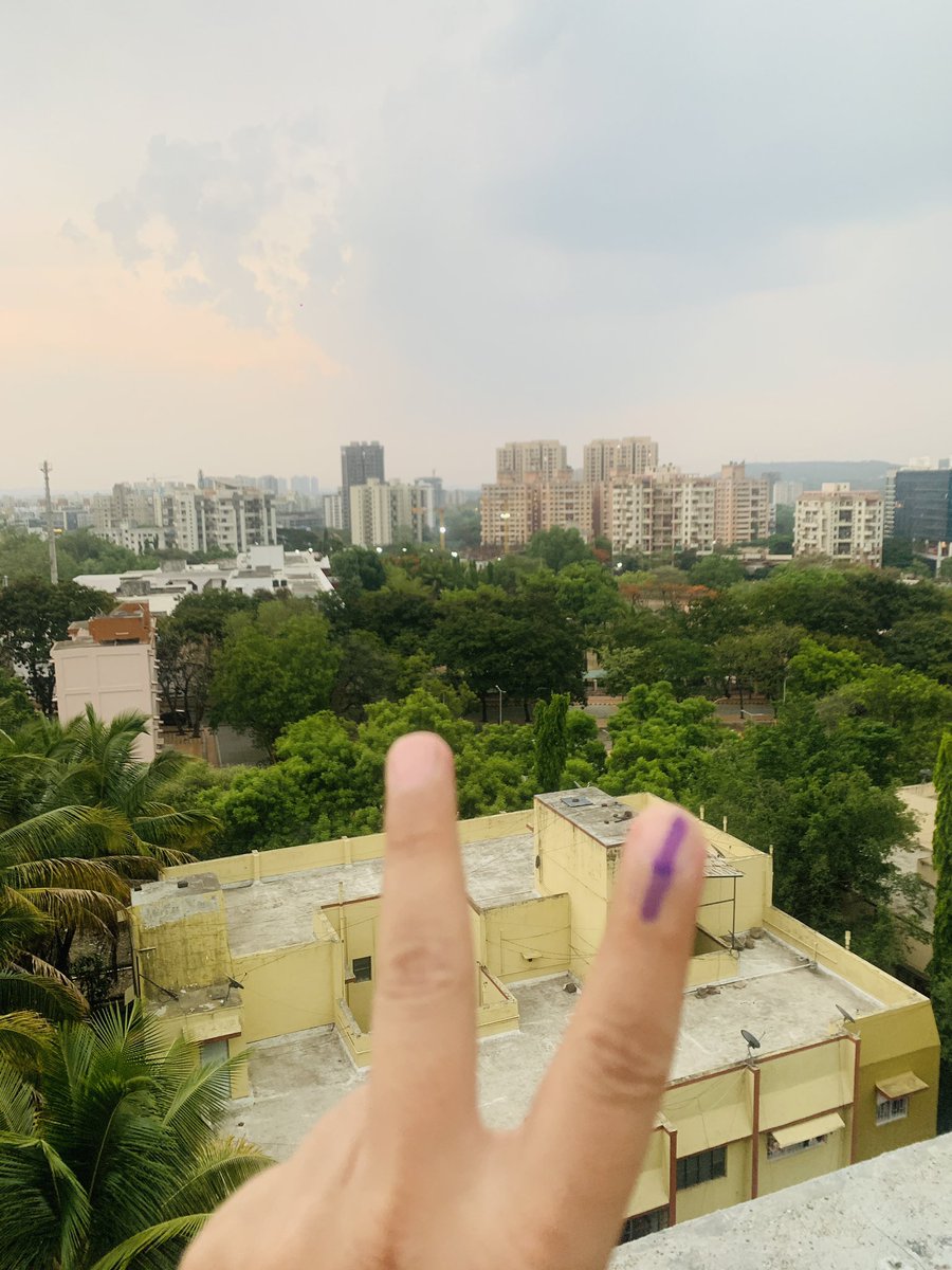 Today, I proudly cast my vote in support of the Bharatiya Janata Party (BJP). Here's why:

1️⃣ Development Agenda

2️⃣ Strong Leadership

3️⃣ National Security

4️⃣ Inclusive Governance 🇮🇳 #BJP #LokSabhaElection2024 #VoteForProgress #PuneLokSabha #Pune_votes #Pune