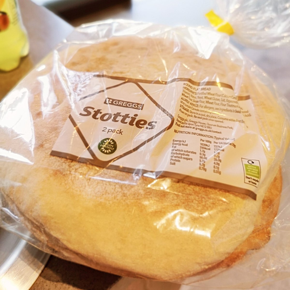 Lunch grab between HMP Deerbolt and HMP Askham Grange for the #WeRoar tour. So I need local food know-how. What do I do with Stotties? #stotties #barnardcastle