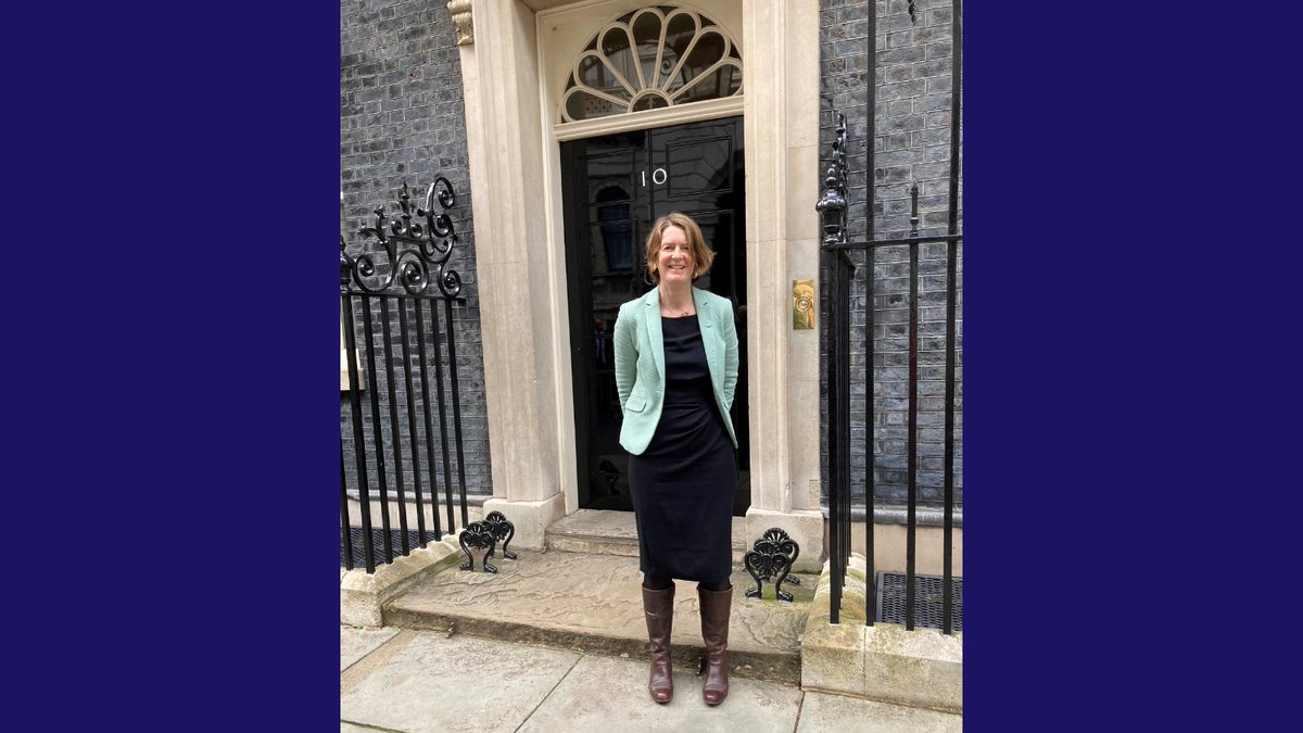 Our Dementia Friend Helen from @WestYorkshireCA attended Downing Street! With a Dementia-Ready Housing Taskforce, West Yorkshire is leading the way on designing & adapting homes, making life easier for those who can find it the hardest. Read here: spkl.io/60194NAwZ
