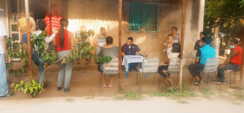 Hoy compartimos con el equipo del Municipio Sucre preparando todo para las elecciones del 28 de Jul, reseteado con @claudioefermin quien nos garantiza un cambio para bien. Seguimos avanzando y construyendo en la calle El buen café en Aragua sabe a Cambio para Bien!