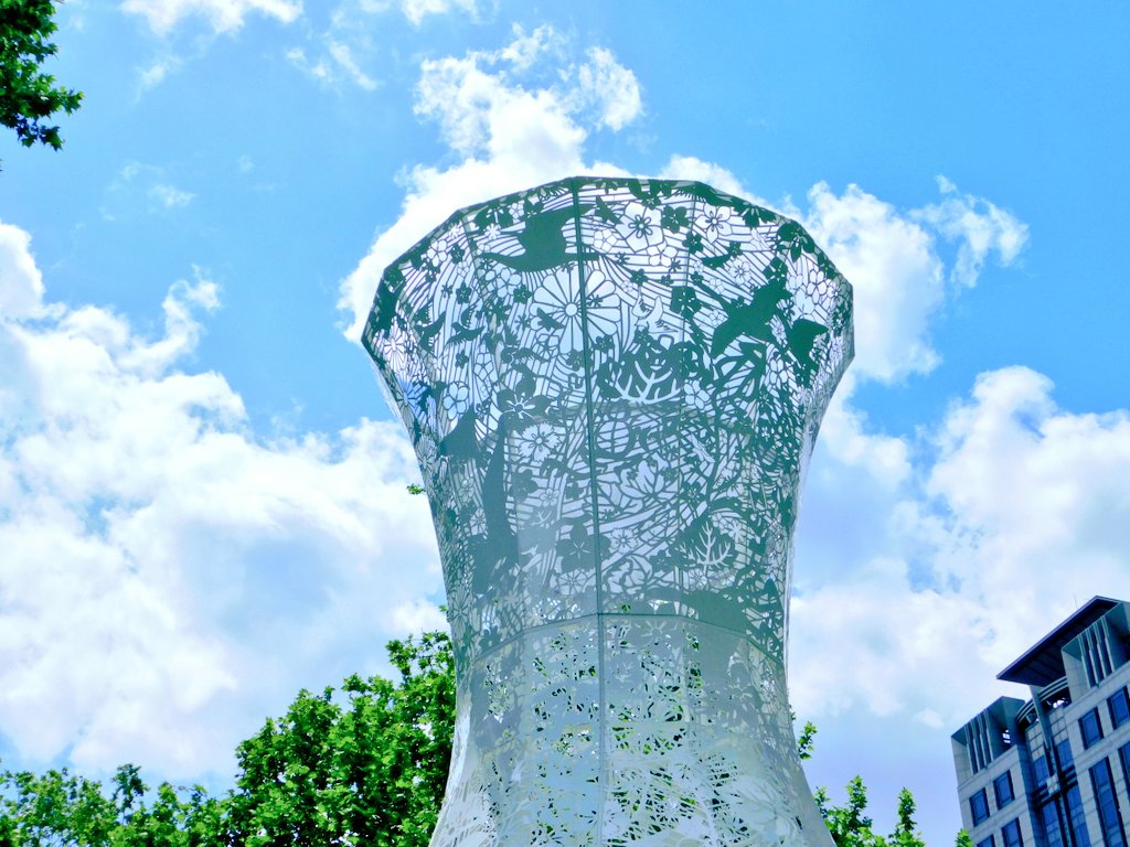 JUN_JUN0229's tweet photo. #大巻伸嗣
#gravityandgrace
#日比谷公園 #hibiyapark
#playgroundbecomesdarkslowly
#アート #art
#空 #青空 #sky #bluesky
2024.5.2撮影📷✨ https://t.co/0StNJtUjz2