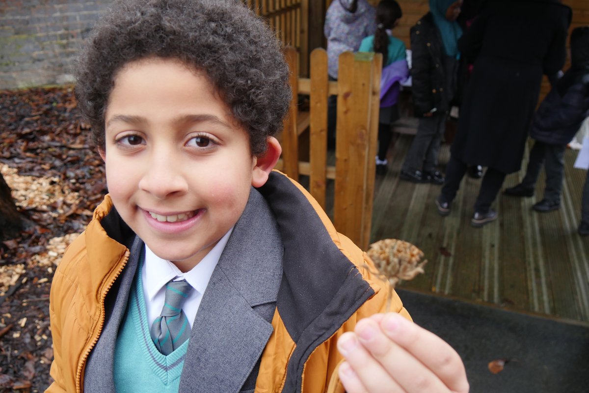 It’s almost time for the National #EducationNaturePark’s habitat heroes mission ⌛🌎 What homes for wildlife do you have on your learning site? Find out by getting involved: educationnaturepark.org.uk/habitat-hero #OutdoorClassroomDay