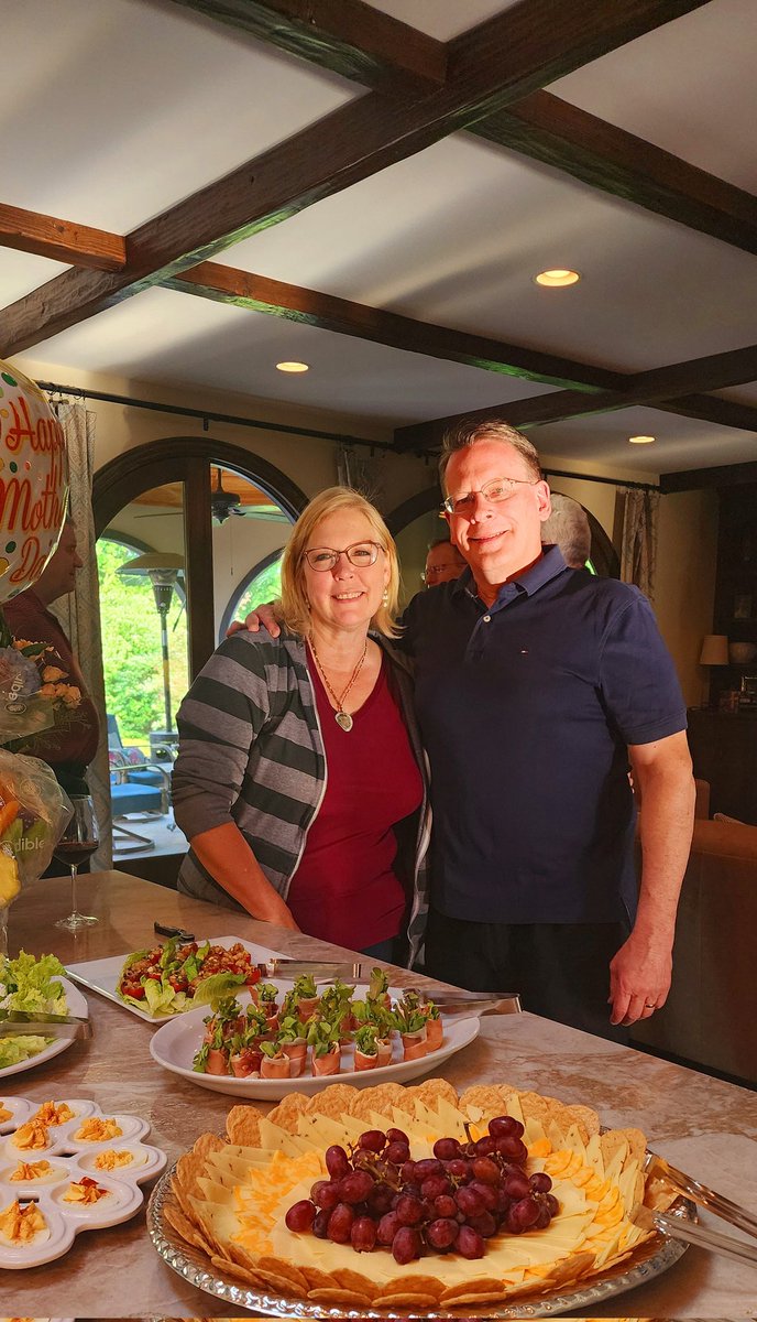 Such a pleasure to cater a party for
our ExMayor of Downers Grove and his wife.
#Eventplanner #catering 
@Kayhahn1 @steventeaster @garybryanshow @RegistryBridges @KimSimons2 @AlanSemsar @cassol_ronnie @Klompsoares @saltedbayonet @GBEnglandGB 
@mistletoeus @tumblin_sam