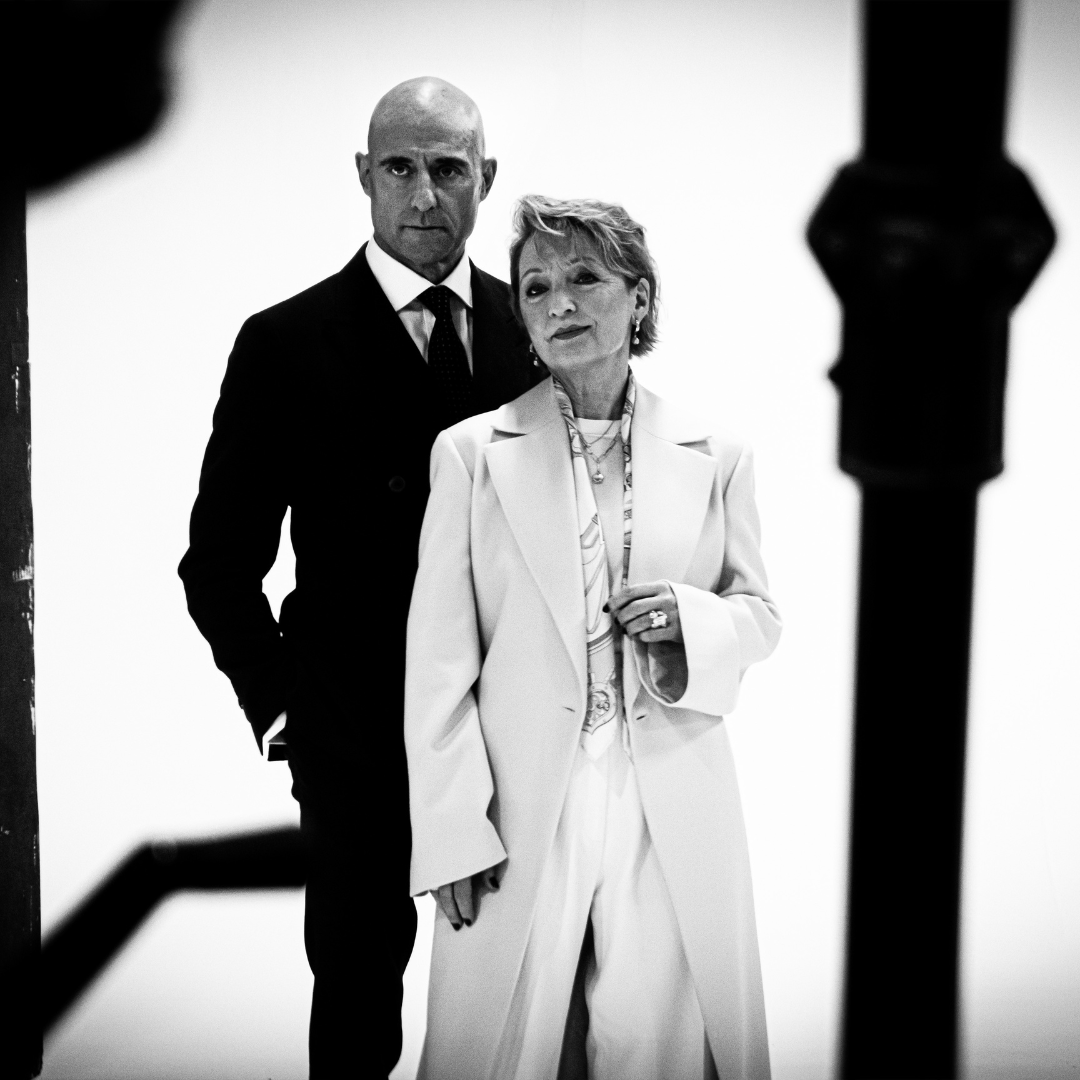 📸 A few from the family photo album...

👀SNEAK PEEK behind the scenes during Mark Strong and Lesley Manville's Oedipus photo shoot...

 [ #markstrong #lesleymanville #oedipus #bts #behindthescenes #photoshoot #westend #westendtheatre #londontheatre #london #theatre #theater ]