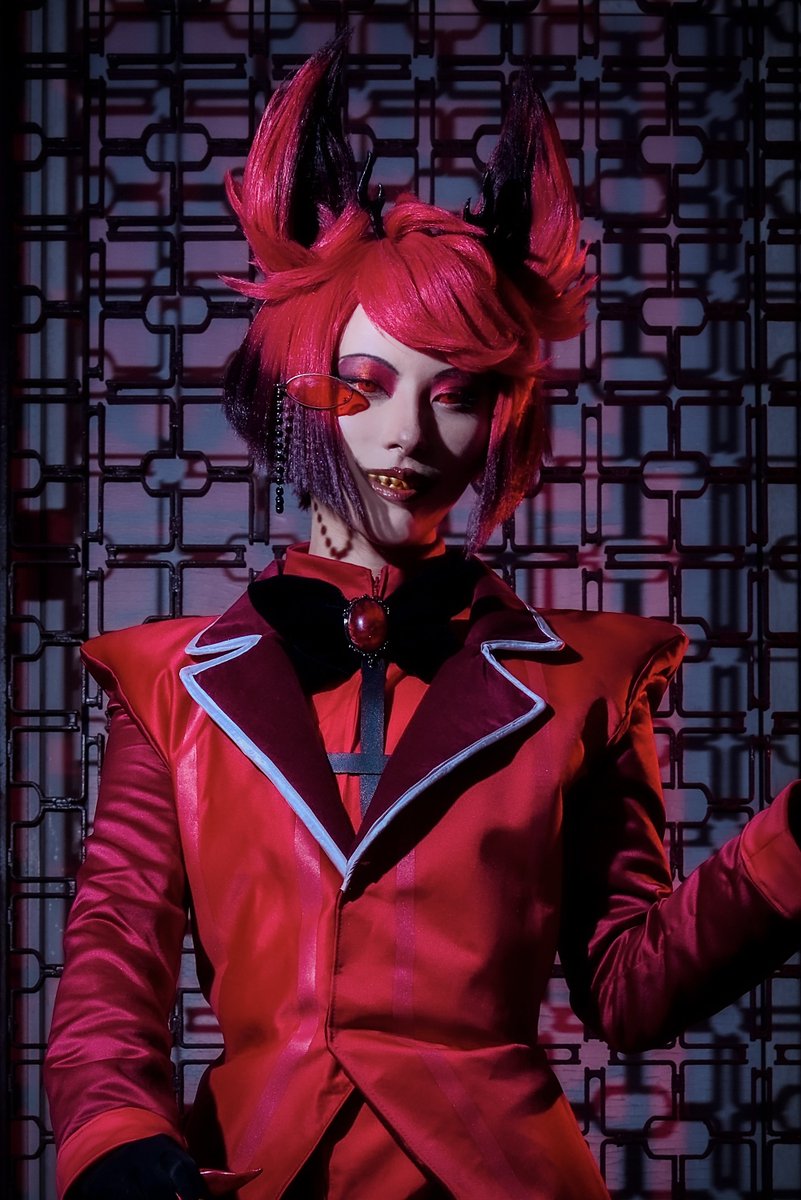 Hazbin Hotel / cosplay
📻Alastor🦌

📷@Mito_gunnn 
#アコスタ池袋