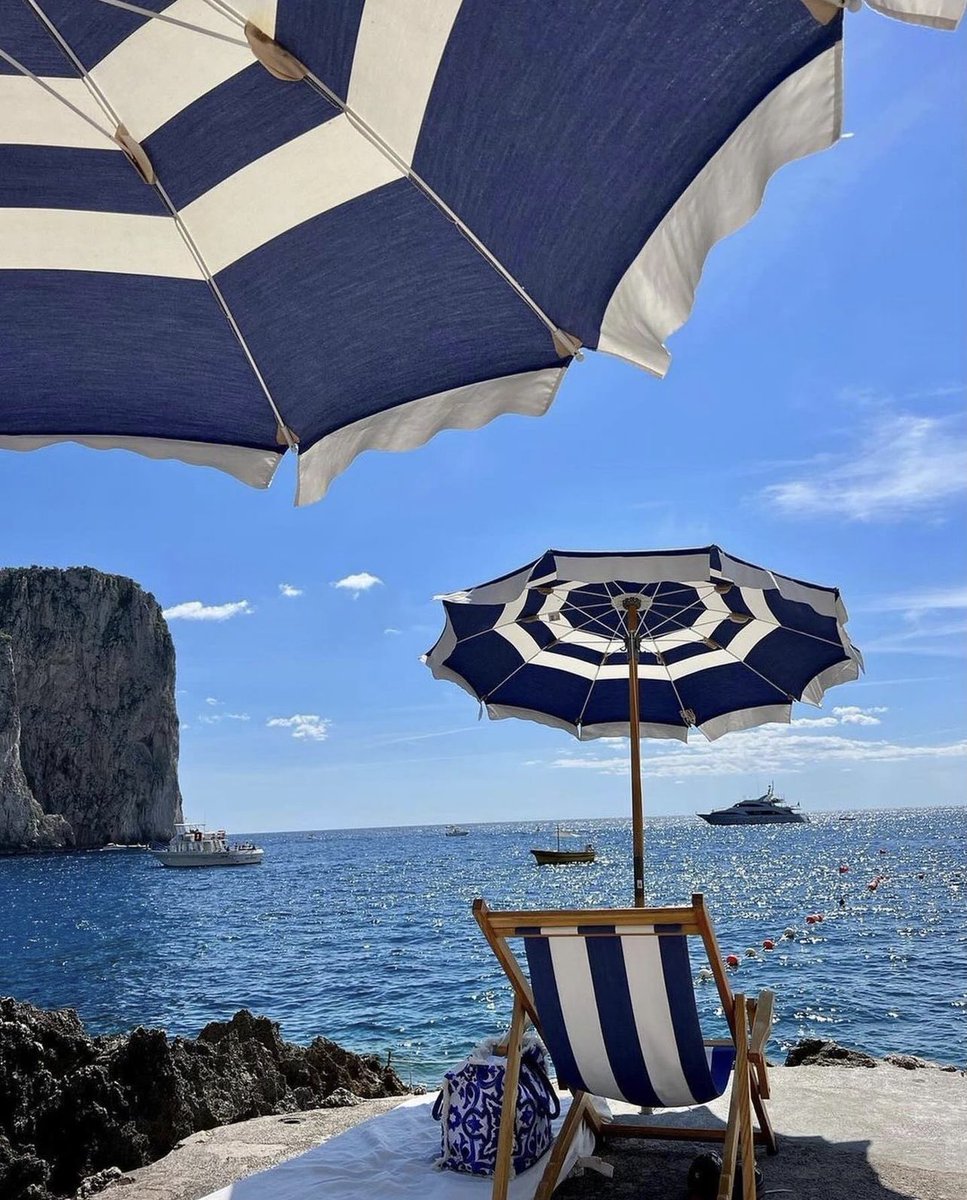 Slow living …
Capri, Italy