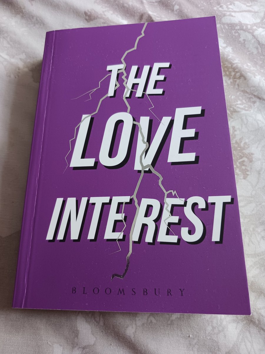 The Love Interest by @HelenJoC is such a fun read. Superhero story with a twist. I really enjoyed it @KidsBloomsbury