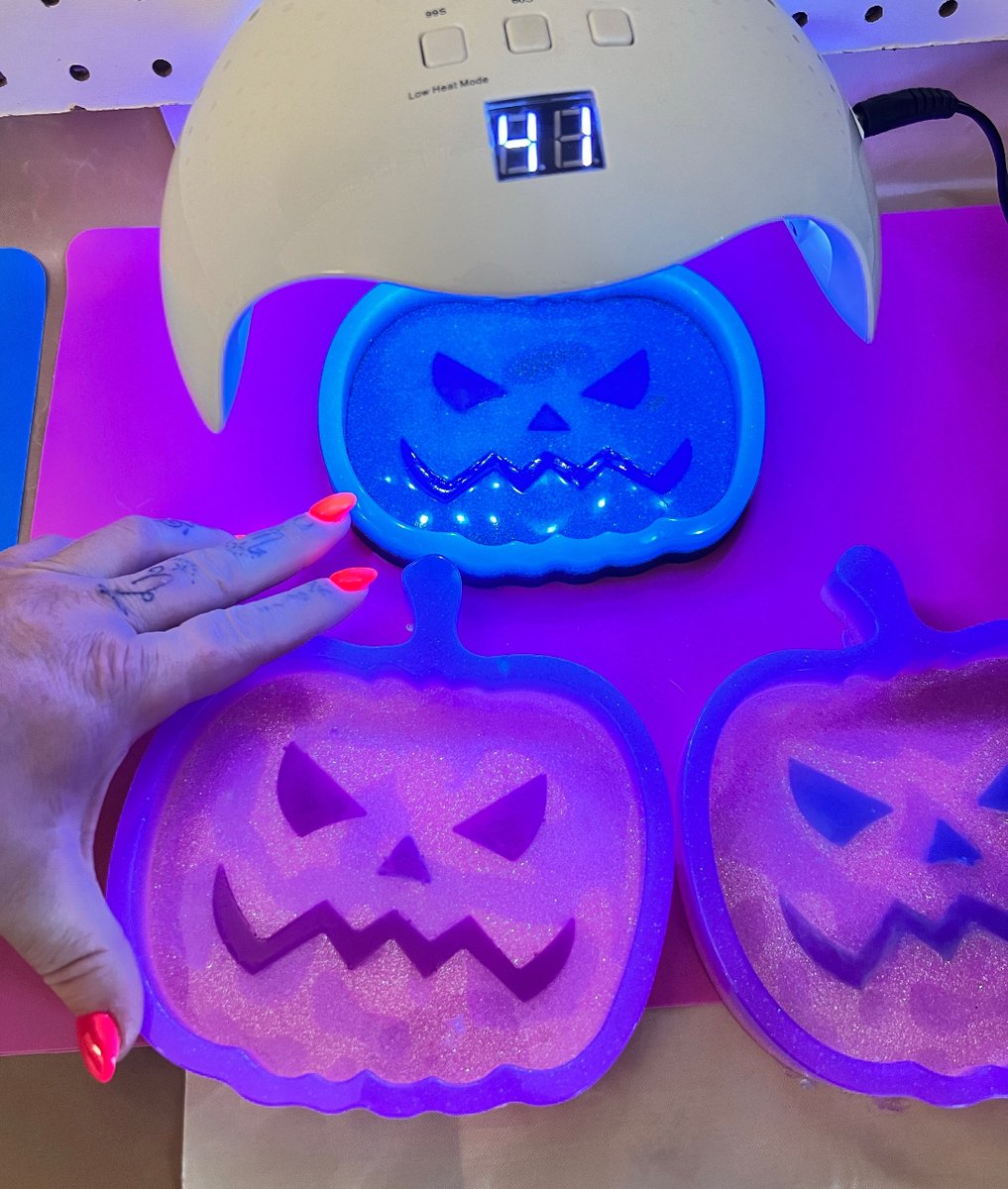 Always time to work on Halloween 🎃! Our latest resin trays will glow under UV light! 
.
#rogue518 #roguesalvage #roguesalvagegifts #resinart #glowinthedark #pumpkinandspice #halloweengifts #halloweenallyearlong