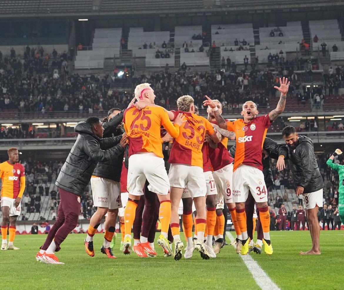 Ahmet Çakar: 'Galatasaray çok tuhaf bir takım. Tam anlamıyla bir 'winner'. Ha bu hafta ha şu hafta diye diye 17 haftadır kazanıyorlar.'
