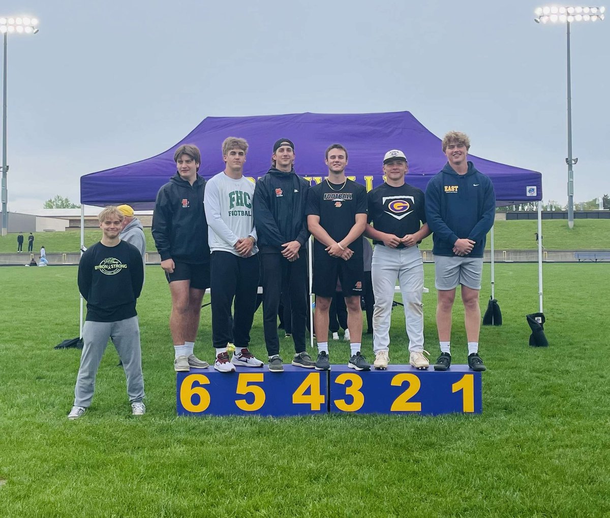 All Conference OK WHITE
Runner up discus-159’9
Broke the school record that’s been held since 1996! 
Runner up shot put-49’3
#dualsport #2025 #WorkNeverStops
@courtstrength