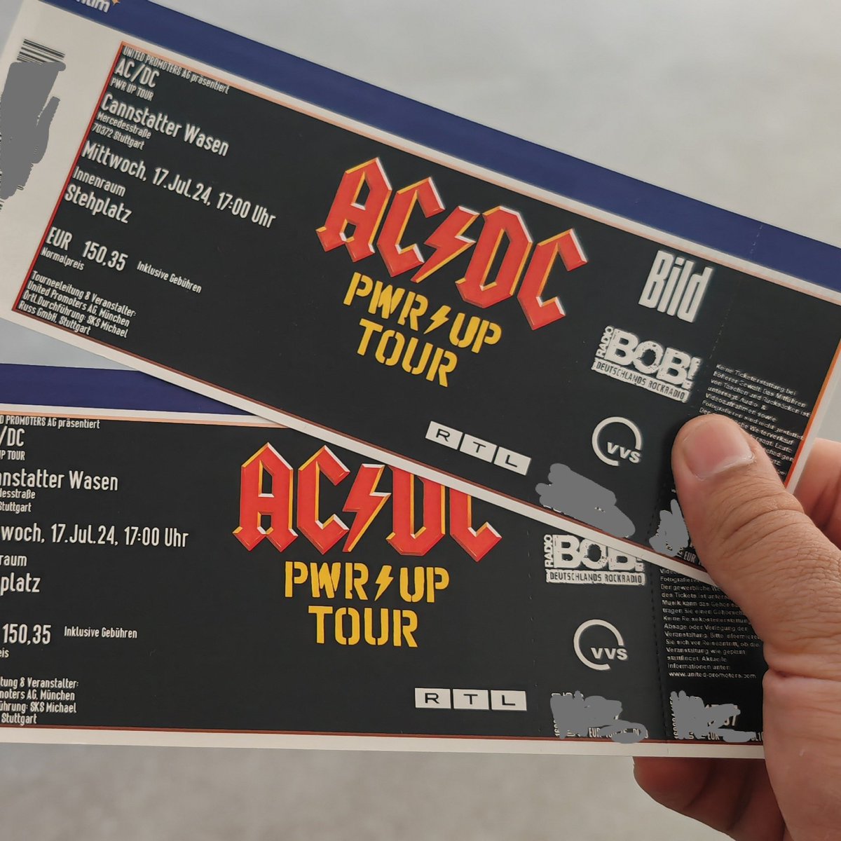 Rock on! 🤟🏽 Ich habe noch Tickets übrig für die ACDC Konzerte auf dem Cannstatter Wasen (17.07.) und in Hockenheim (13.07.)! 🎸 Wer noch welche braucht, schreib mir einfach! 🥁 Lets Rock #ACDC #RocknRoll #KonzertTickets