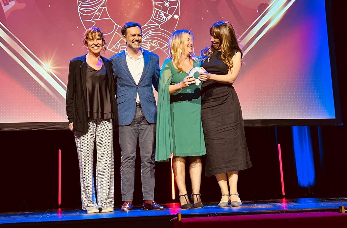 3CatCorporatiu's tweet image. La coproducció del #SX3 "Jasmine &amp;amp; Jambo", distingida per segona vegada com a millor sèrie d'animació als @PremiosQuirino 🏆🏆

📲Les dues temporades es poden veure a les plataformes del @SomSX3 i @som3cat! 

➡️ccma.cat/tv3/sx3/jasmin…

👉🏻ccma.cat/premsa/la-prod…