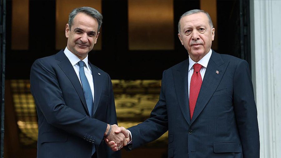 🔴Cumhurbaşkanı Erdoğan'ın Yunanistan Başbakanı Miçotakis ile Beştepe'deki görüşmesi başladı.