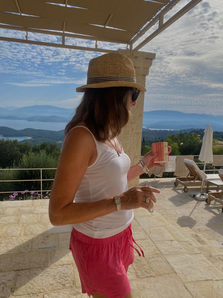 🌸✨ It’s competition time! 🎉 Follow FiftyOne, tag 2 friends, and share what you love most about Spring for a chance to win a vest of your choice and Lulu short combo! Winner announced on May 21st! #SpringGiveaway #competition #Giveaway  🌼🌿