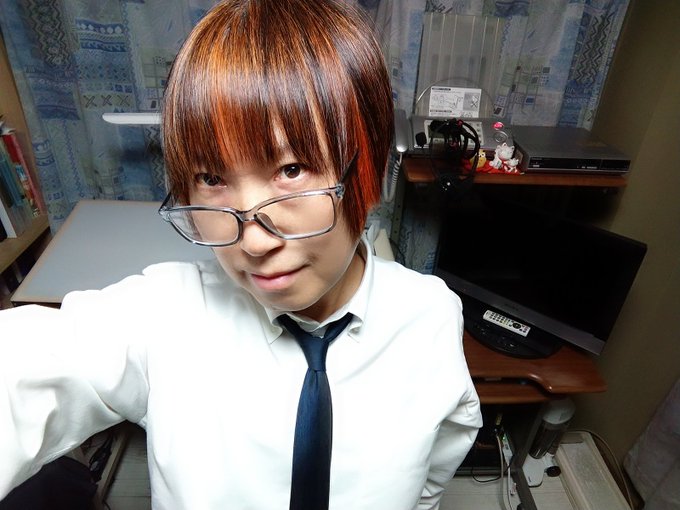 作者と作品・・・抜ける? 実は今、こんな顔じゃないそうだ。ホルモンってスゲー😵💦💦💦。 