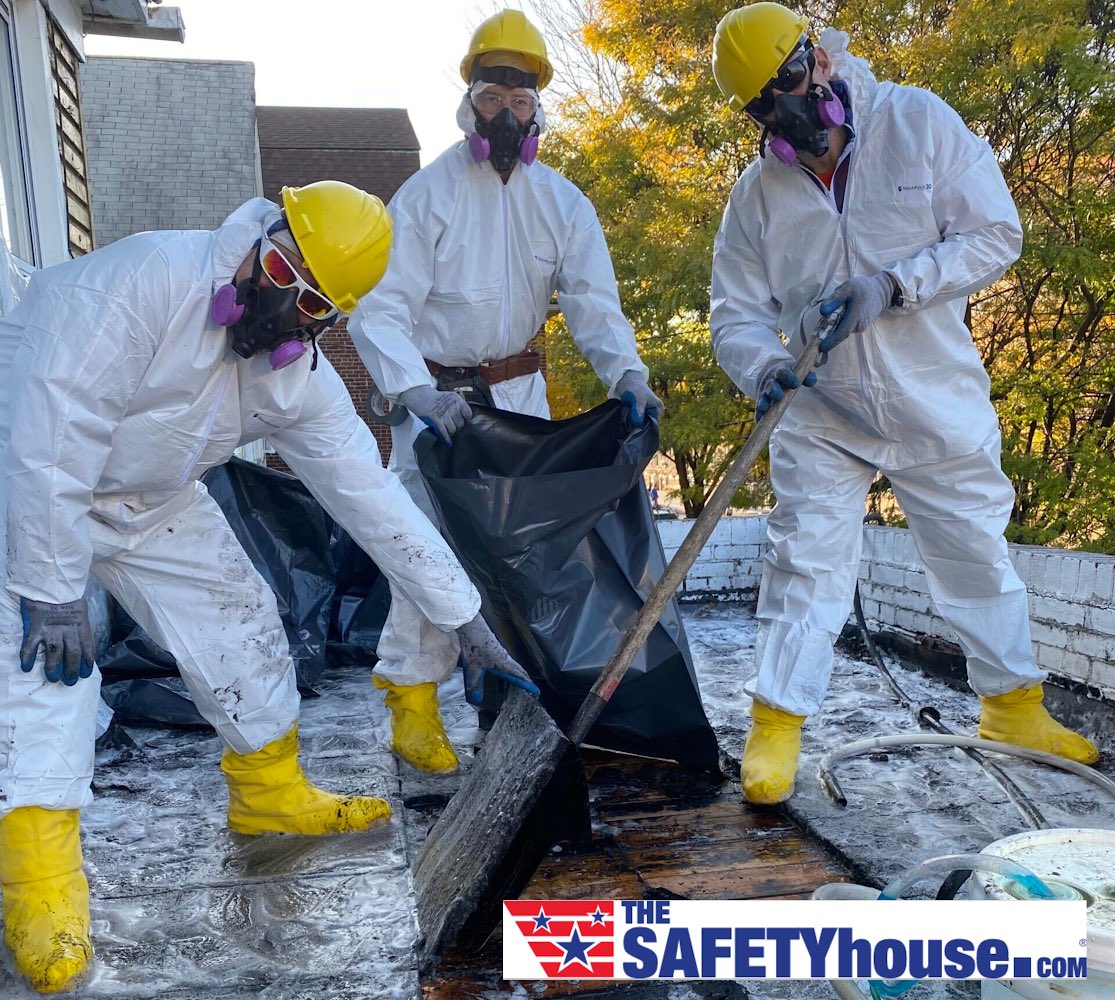 SafetyHouse99 tweet picture