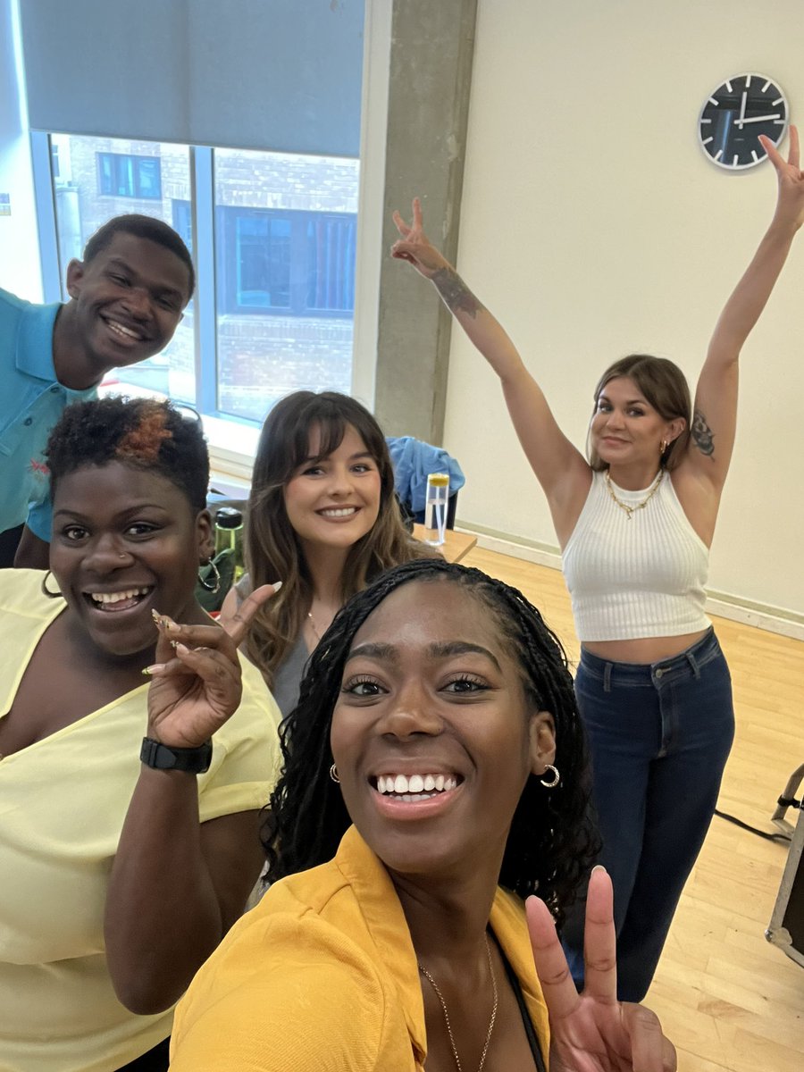 ShanequaParis's tweet image. Day 2 in Luton for Life Hacks panels all in the run up to #bigweekend in a couple of weeks 🥳 Todays topic: Financial health