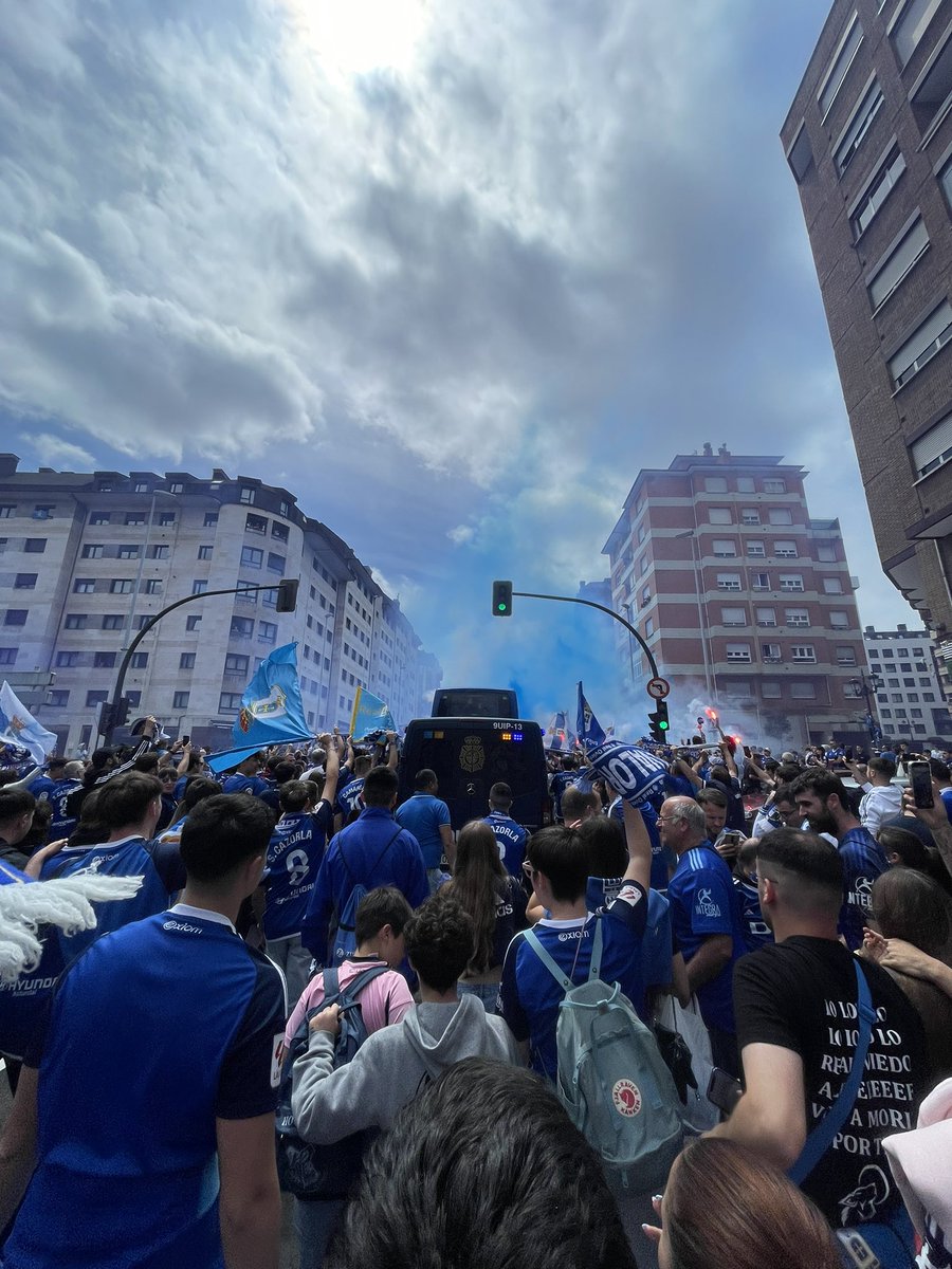 Fabigp1926's tweet photo. NO LO CAMBIO POR NADA💙🤍

quedan 3 @RealOviedo ⚔️⚔️ https://t.co/BTx3Q1vt2B