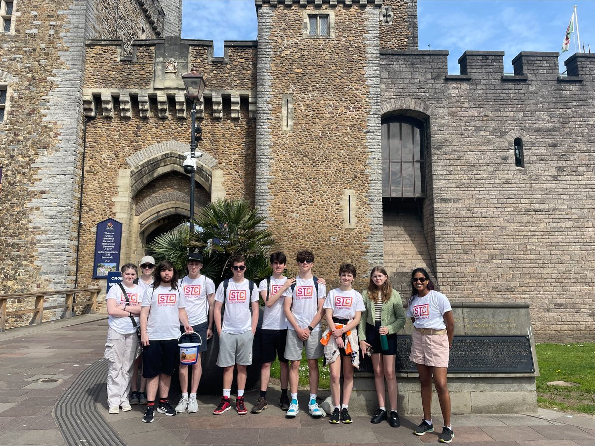bedwashighsch's tweet photo. This weekend some of our South Africa Expedition pupils completed their sponsored walk. Starting at Cardiff Castle, 5 hrs &amp; 10.4 miles later we reached Caerphilly Castle! If you would like to support them, please consider donating using the following link.
https://t.co/EepyOCyQk9 https://t.co/shF5RF6Rf6
