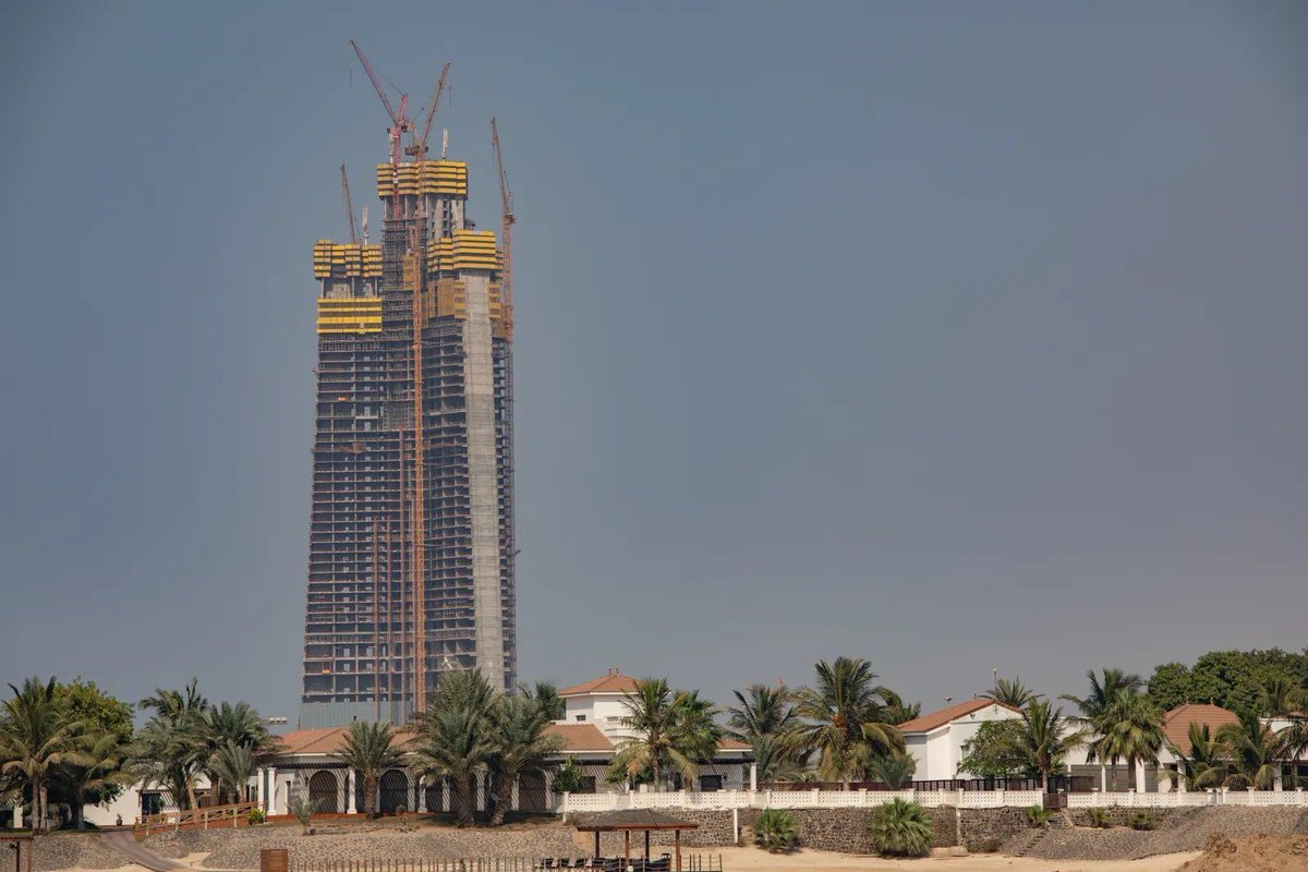 شركة #جدة الاقتصادية:

استئناف الأعمال في مشروع #برج_جدة قريبًا، ومن المتوقع الانتهاء منه بغضون 4 إلى 5 سنوات، ونستهدف اختيار المقاول خلال 3 أشهر بعد تقييم العطاءات.
